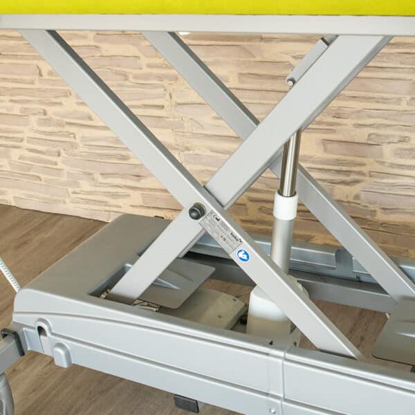 MONA Care and Treatment Table - Scissor System